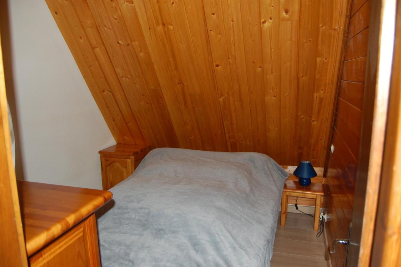 Chalet Les Sorbiers: Pyrenees Retreat with Garden and Ski Access Eyne Exterior photo